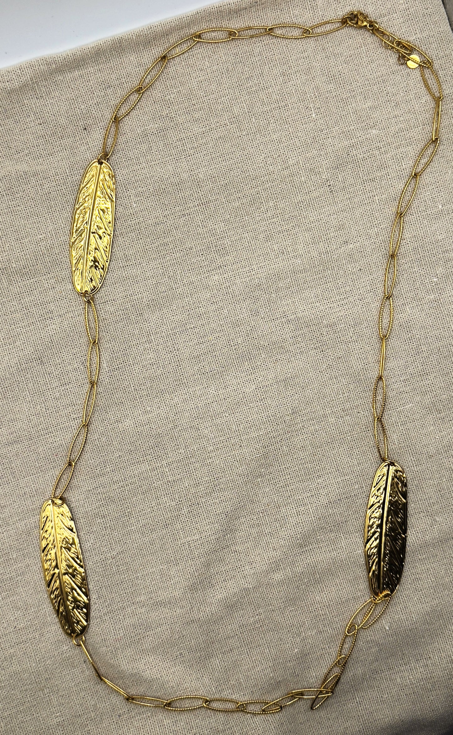 Sautoir doré "PALOMA"