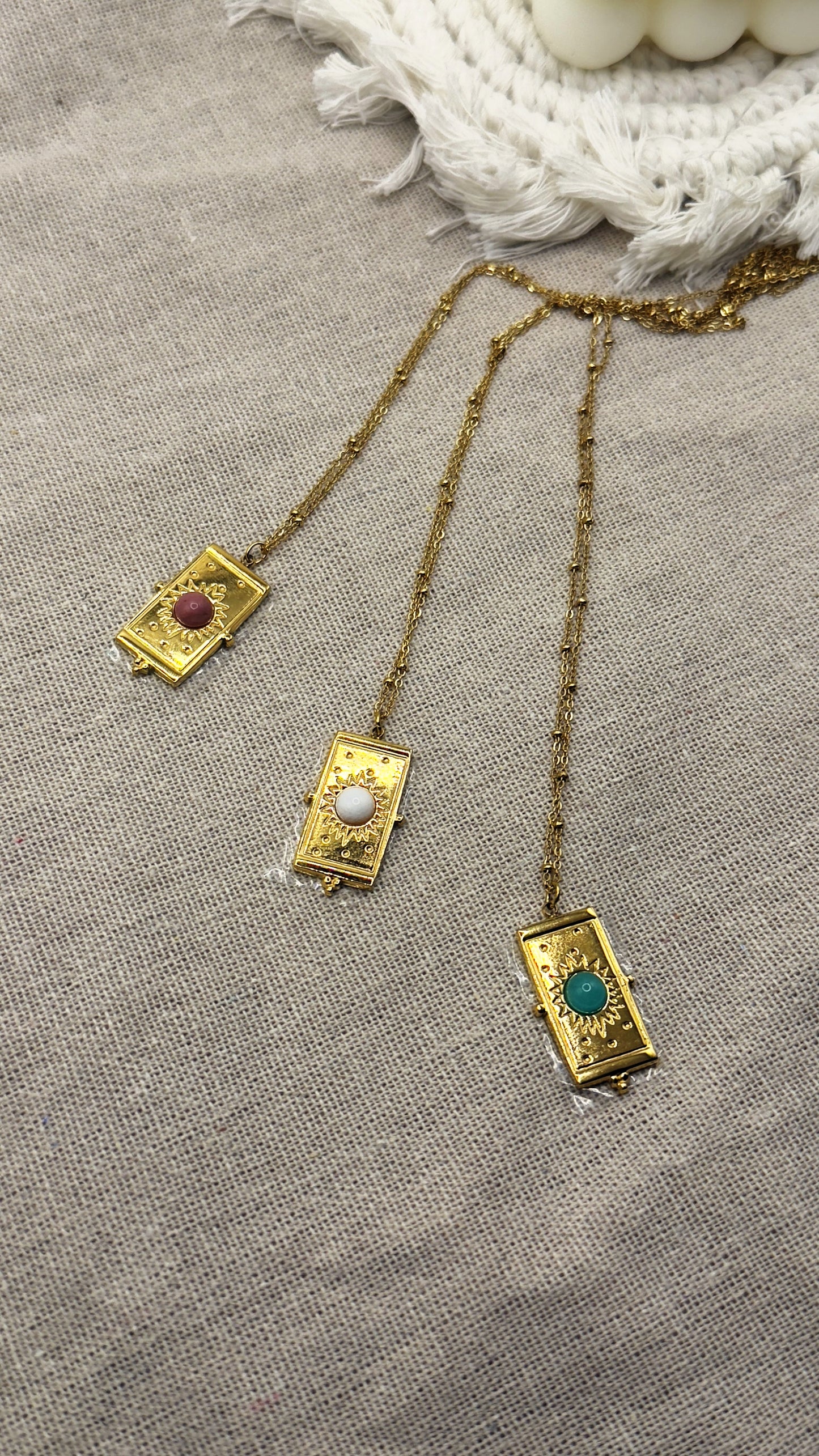 Collier en pierres naturelles "Luna"